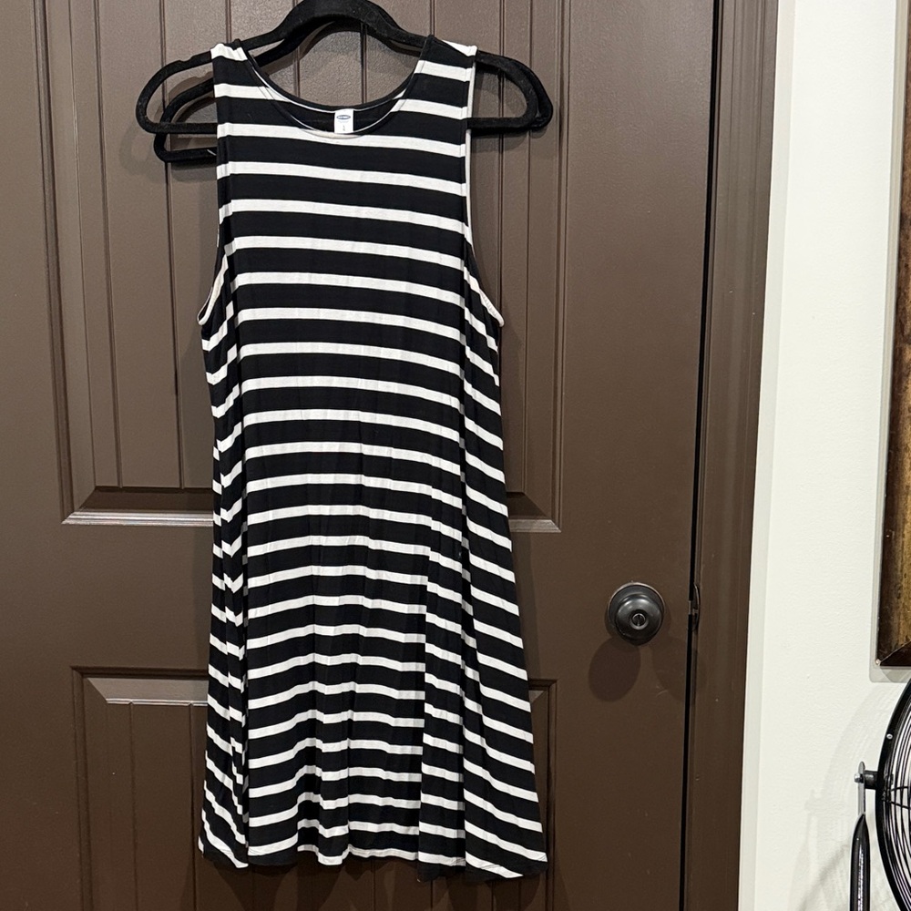 Old Navy Black and White Striped Midi Dress